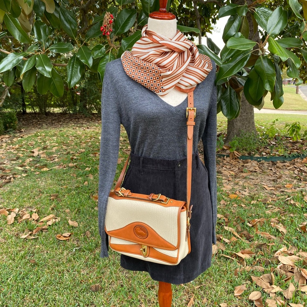 Vintage Dooney & Bourke Purse - Picture 14 of 15